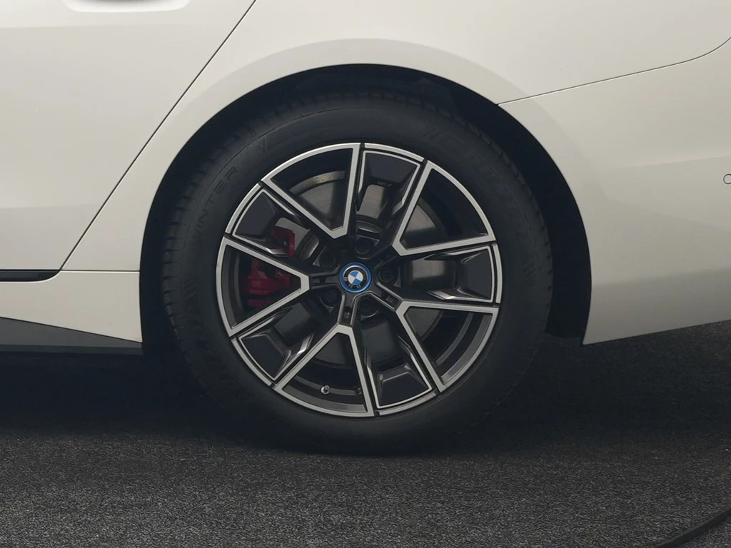 BMW i4 – foto 42