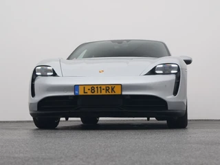 Porsche Taycan – thumbnail 17