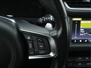 Jaguar XF – thumbnail 20