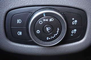 Ford Transit Connect – thumbnail 20