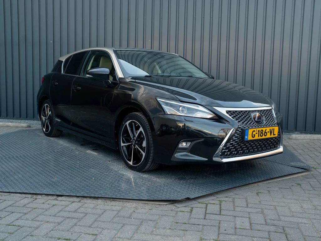 Lexus CT – foto 14