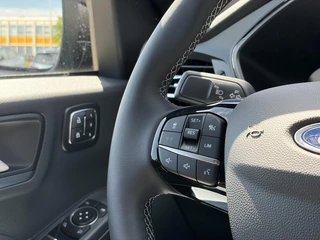 Ford Kuga – thumbnail 17
