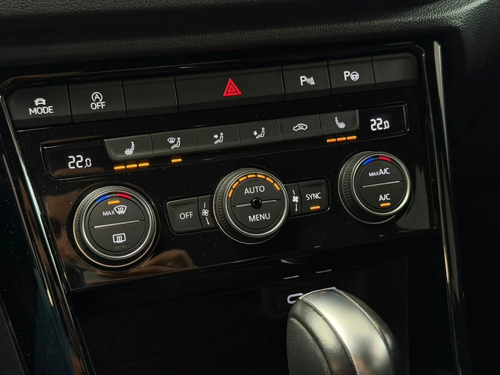 Volkswagen T-Roc – foto 12