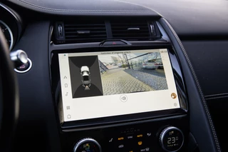 Jaguar E-PACE – thumbnail 16