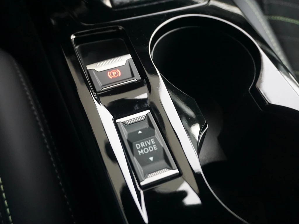 Peugeot e-2008 – foto 33