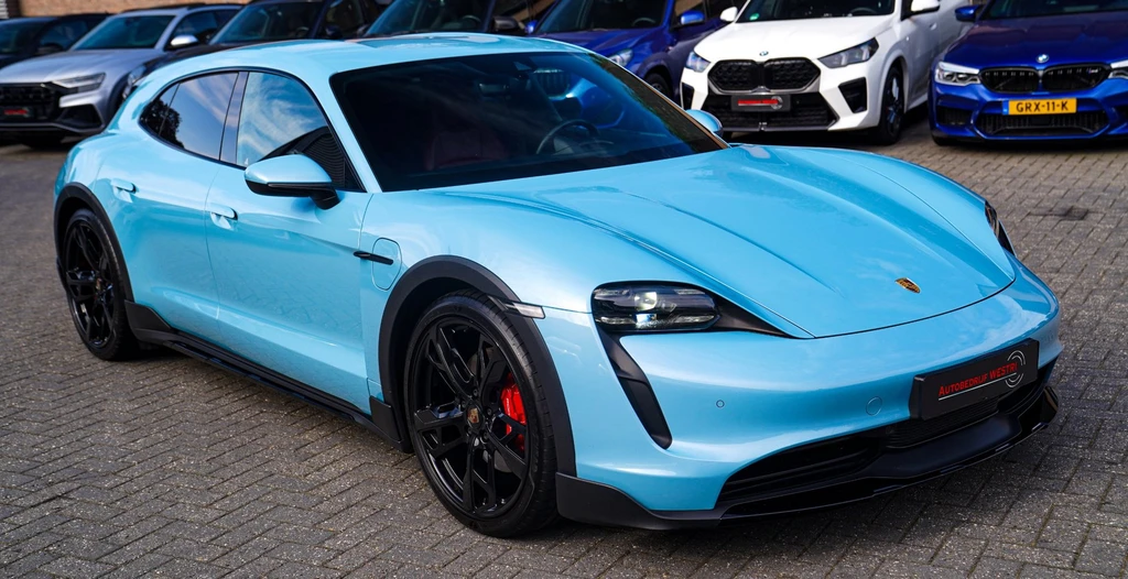 Porsche Taycan – foto 12