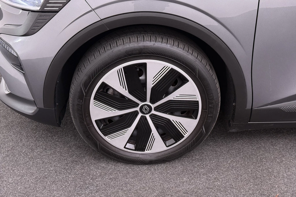 Renault Megane E-Tech – foto 7
