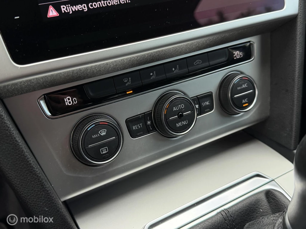 Volkswagen Passat – foto 37