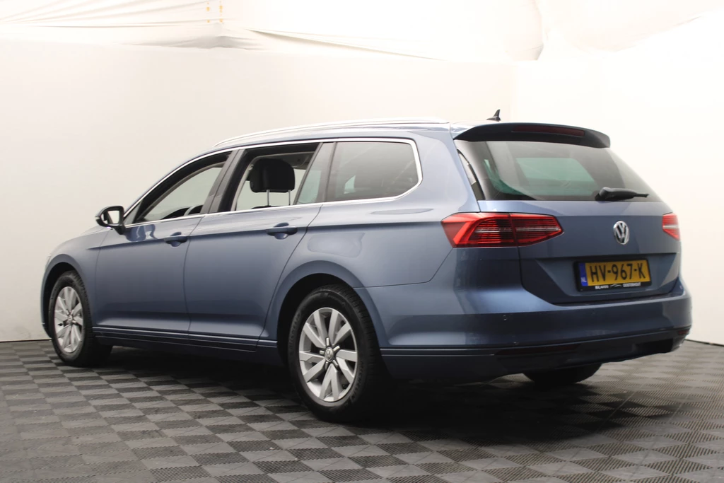 Volkswagen Passat – foto 2