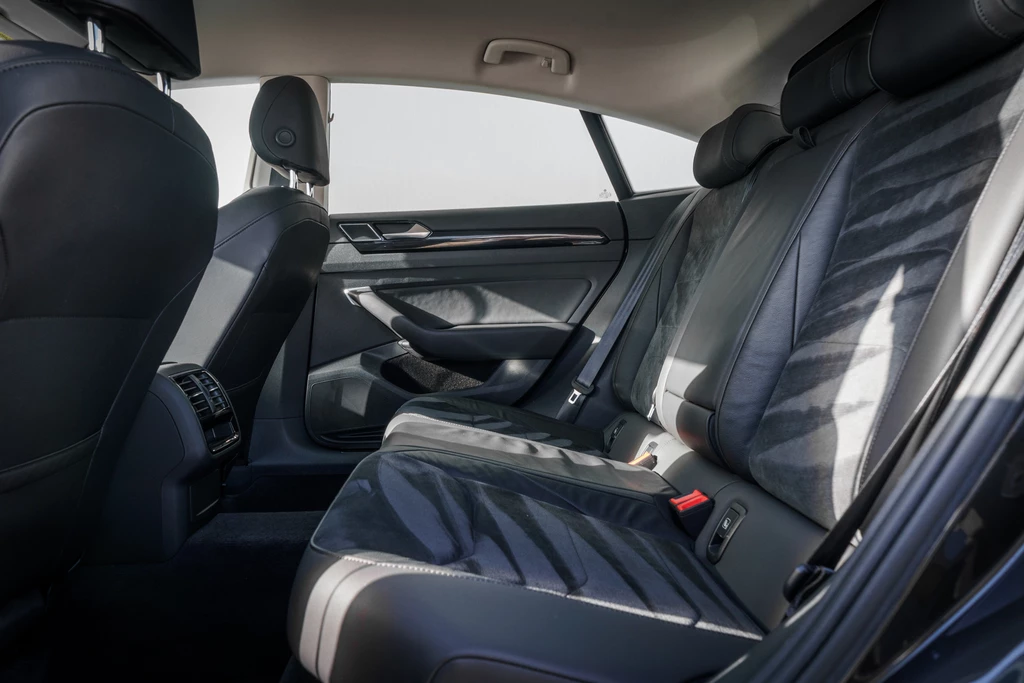 Volkswagen Passat – foto 19