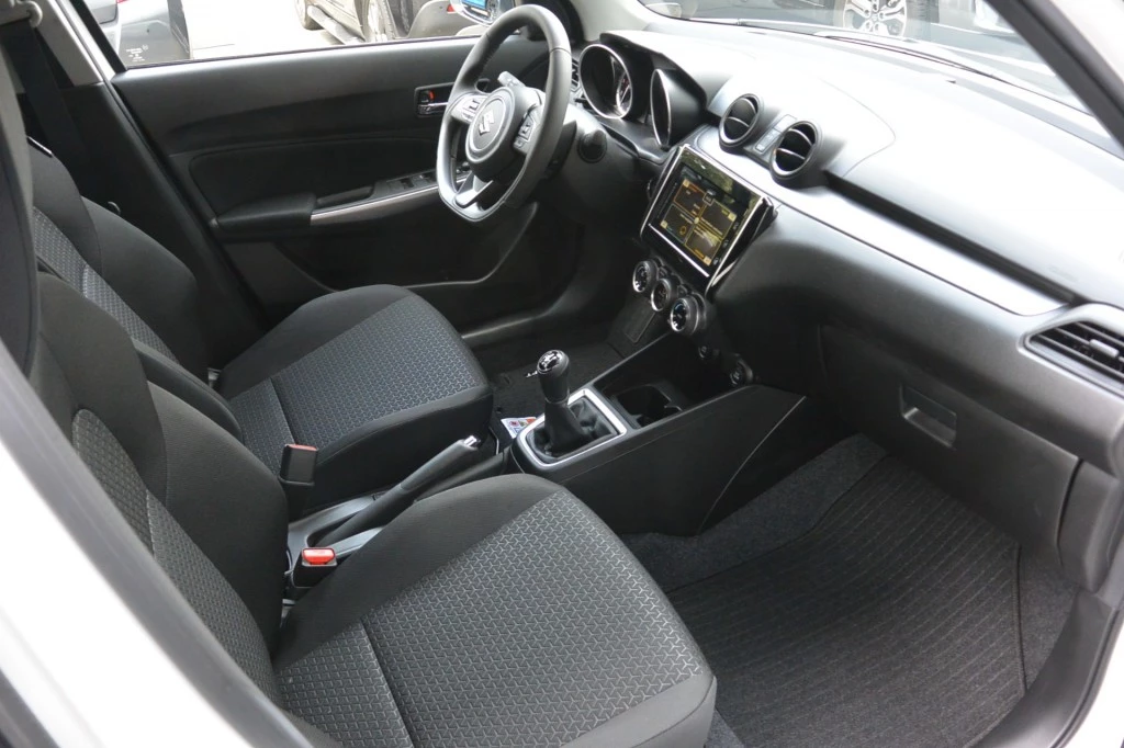 Suzuki Swift – foto 31
