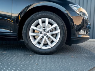Volkswagen Passat – thumbnail 34