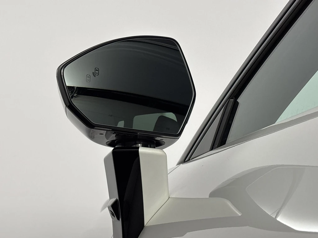 Lynk & Co 08 – foto 35