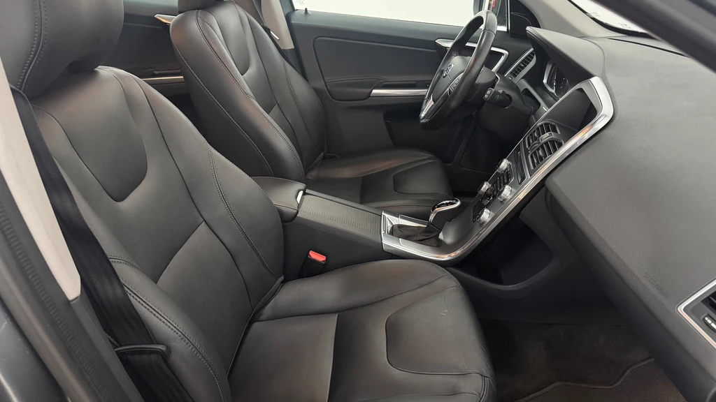 Volvo XC60 – foto 8