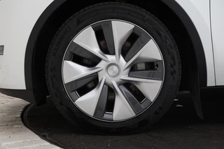 Tesla Model Y – thumbnail 7
