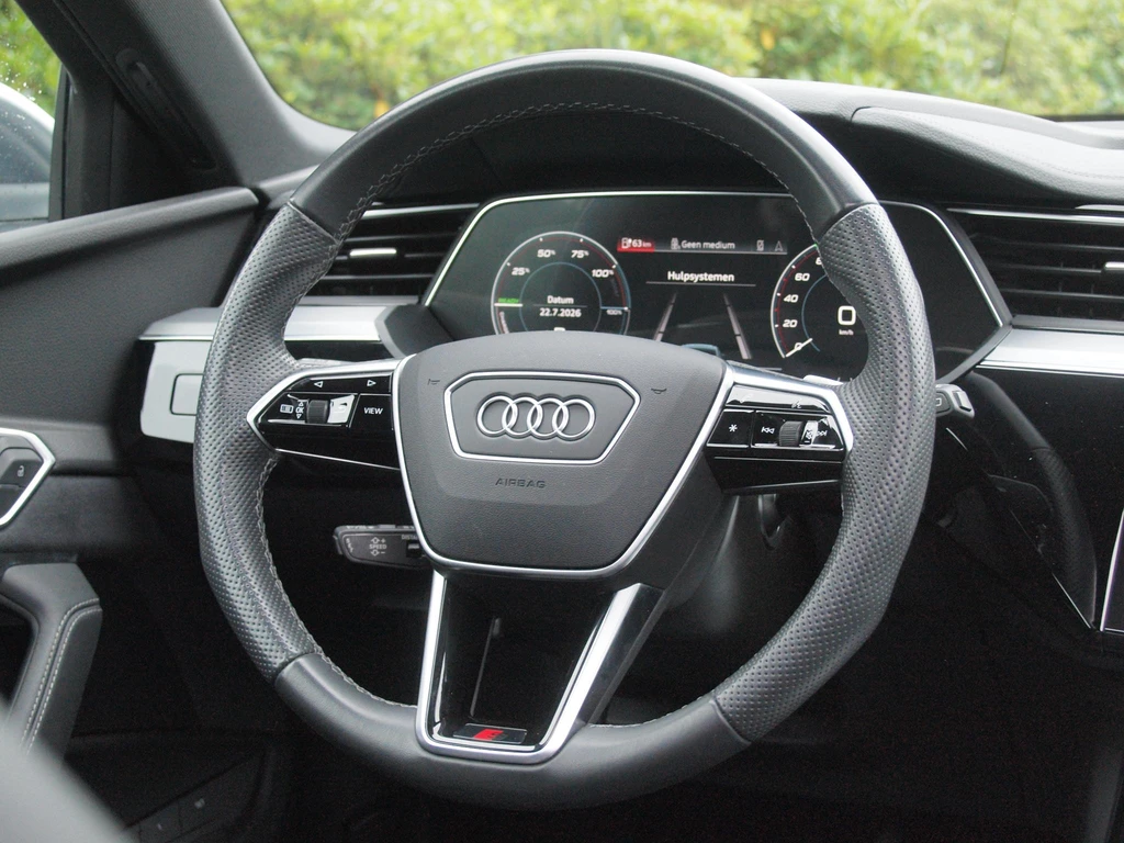 Audi e-tron – foto 19