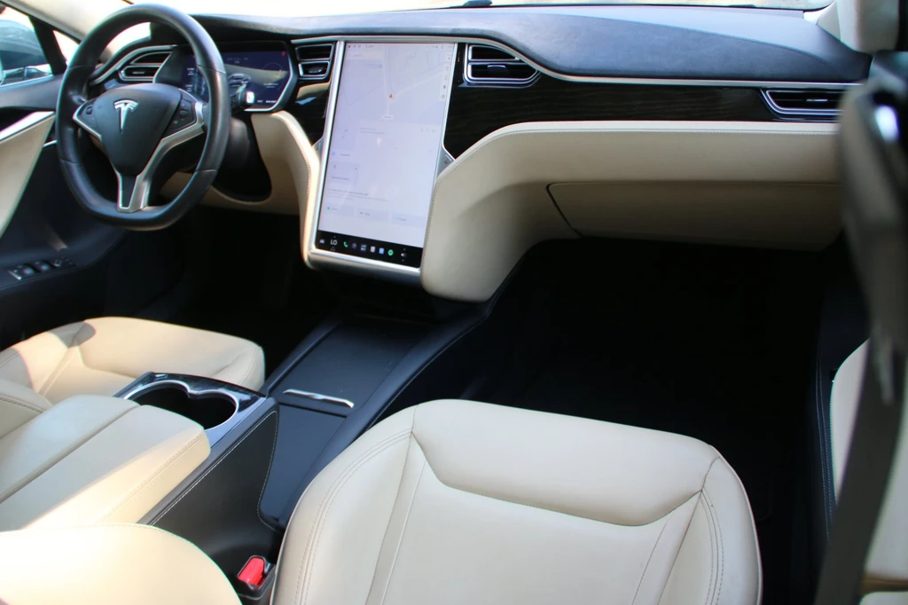 Tesla Model S – foto 11