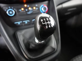Ford Transit Connect – thumbnail 26