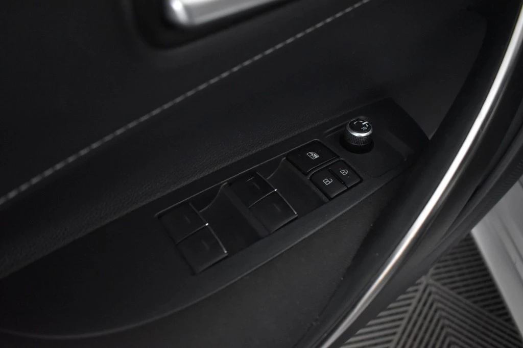 Toyota Corolla Touring Sports – foto 33