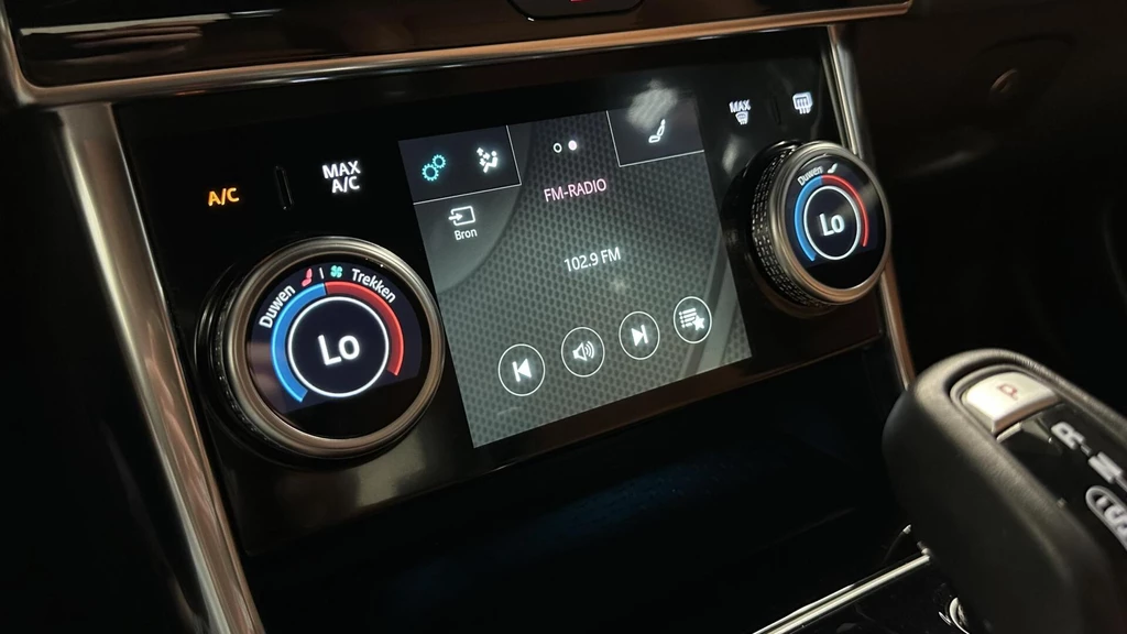 Jaguar XE – foto 47