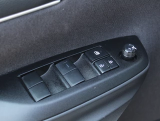 Toyota Yaris – thumbnail 19