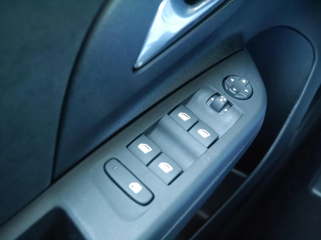 Opel Corsa – foto 18