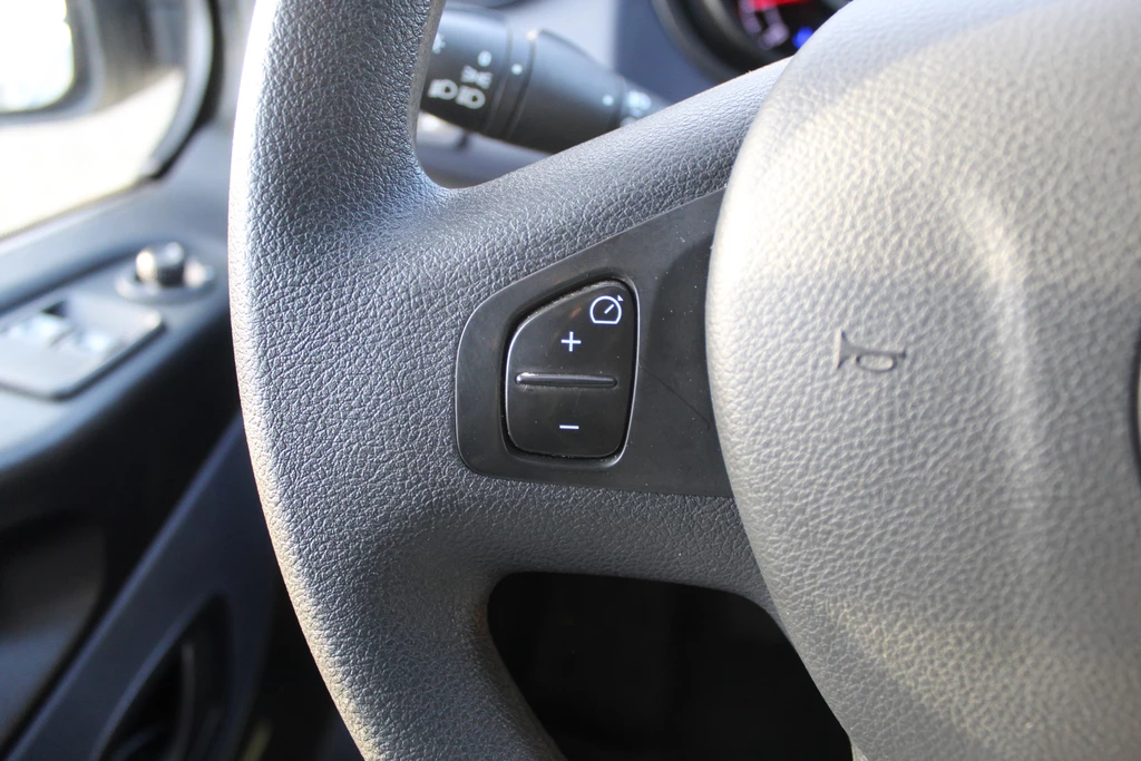 Opel Vivaro – foto 13