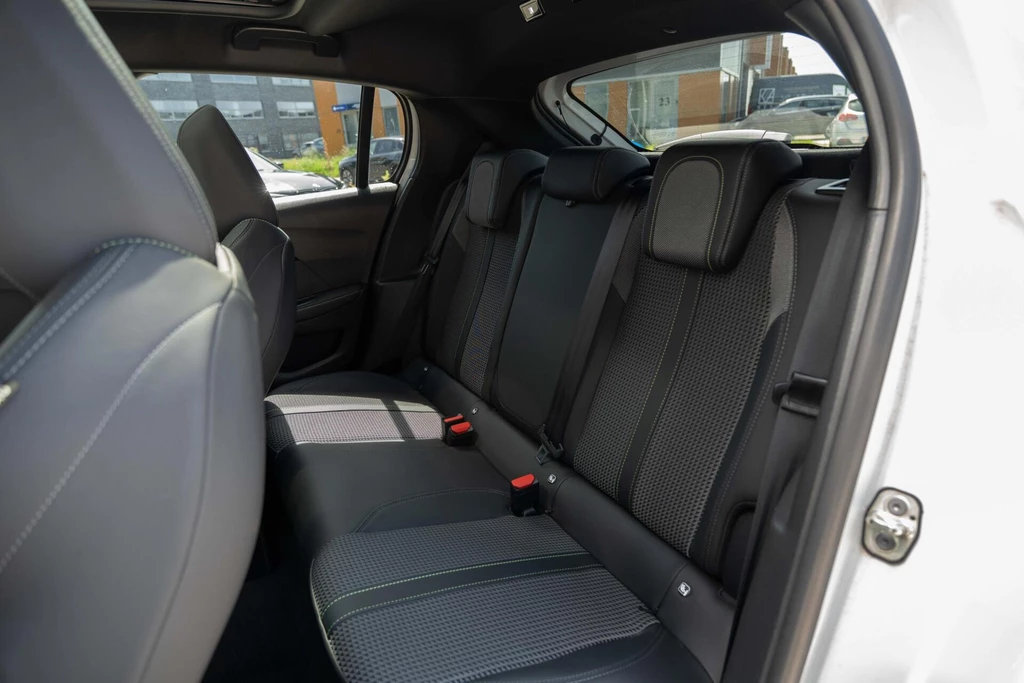 Peugeot 208 – foto 35