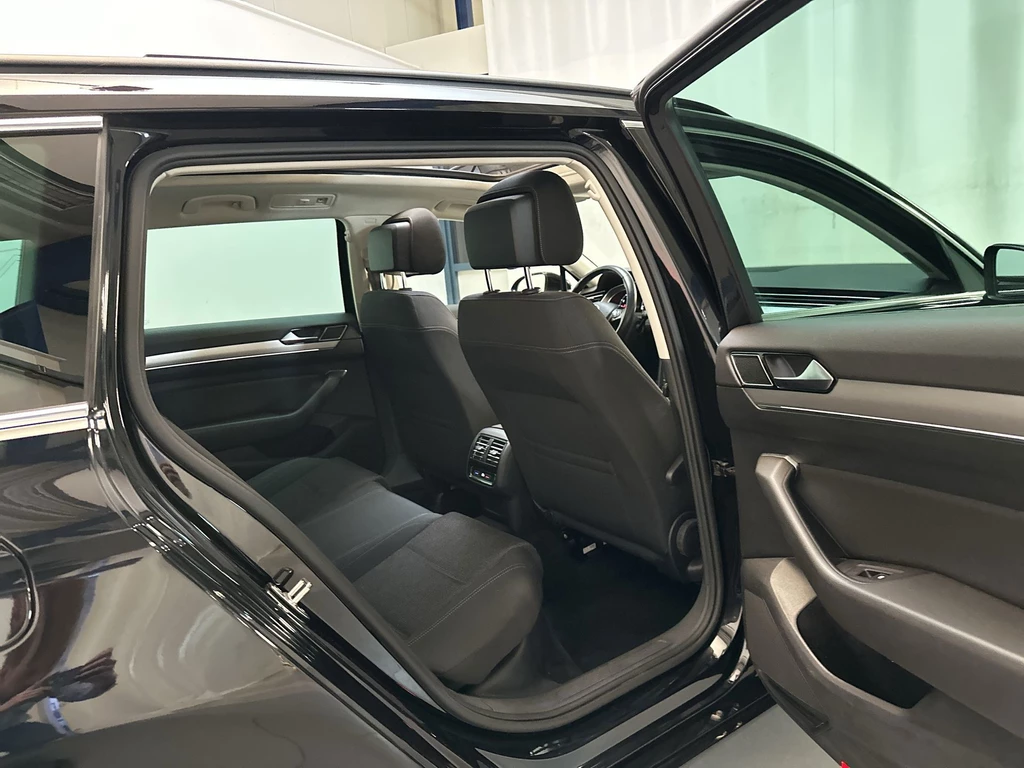 Volkswagen Passat – foto 12