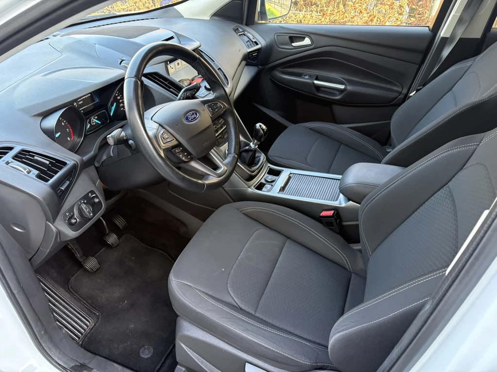 Ford Kuga – foto 12