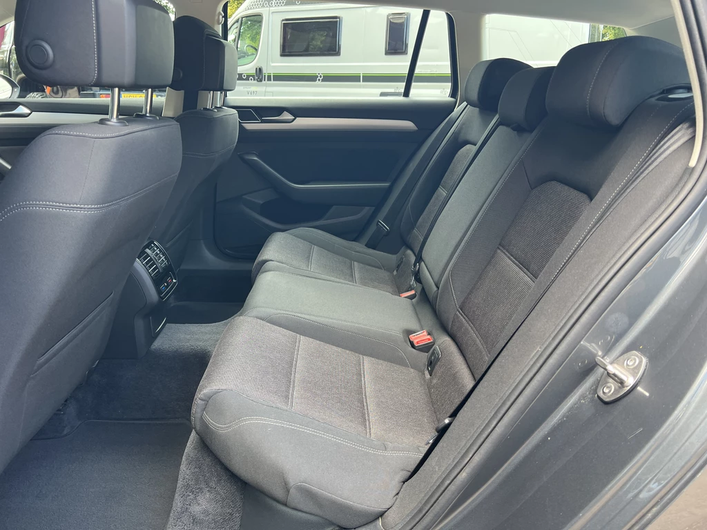 Volkswagen Passat – foto 17