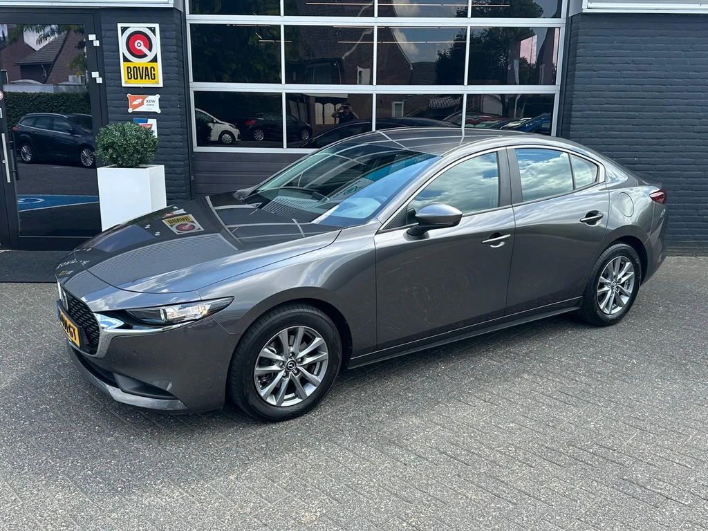 Mazda 3 – foto 2