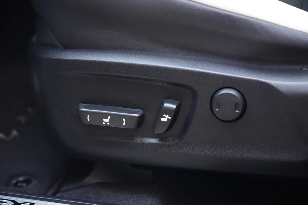 Lexus RX – foto 31