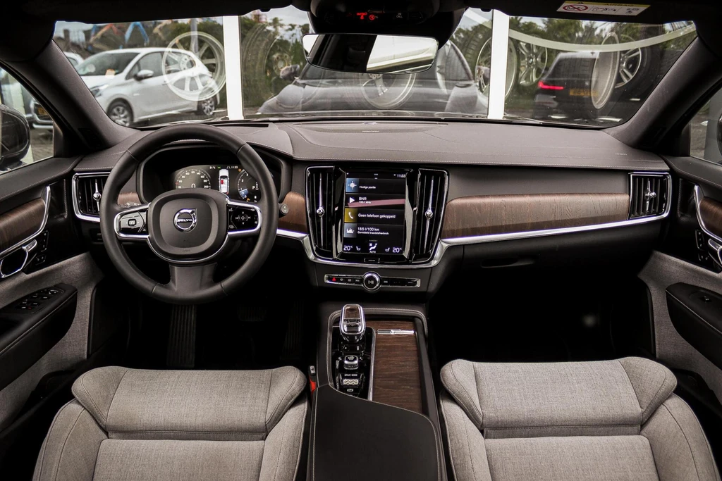 Volvo V90 – foto 12