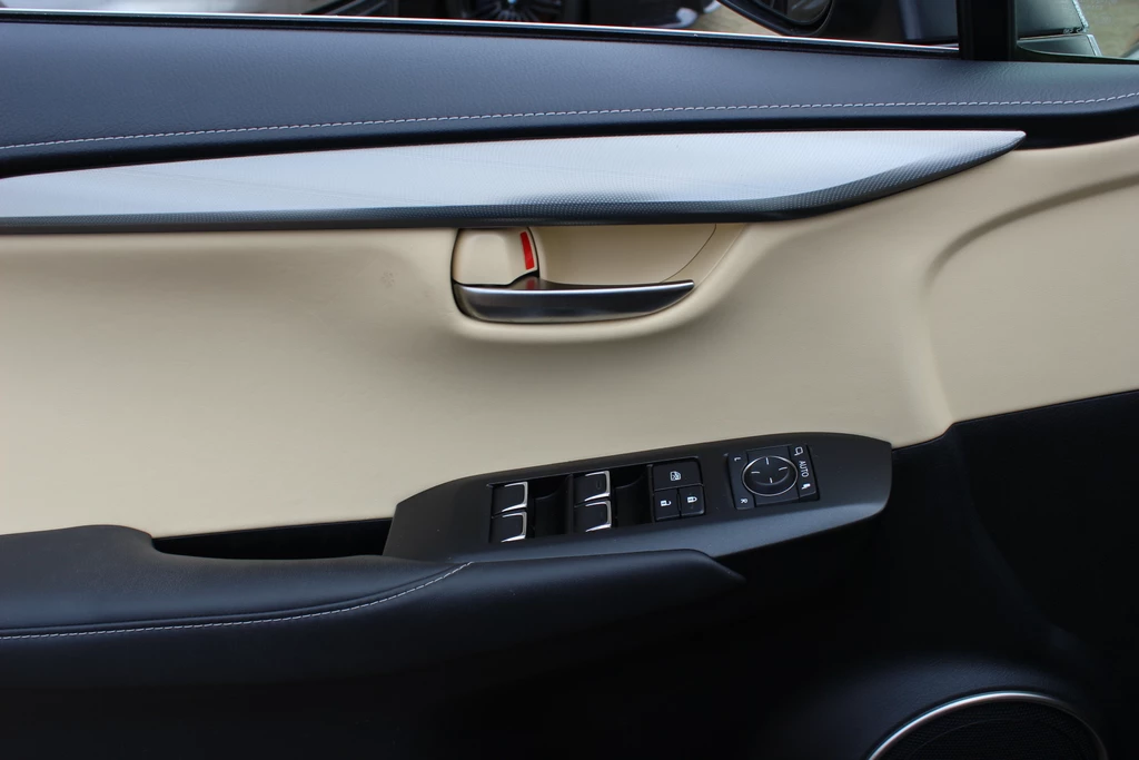 Lexus NX – foto 33