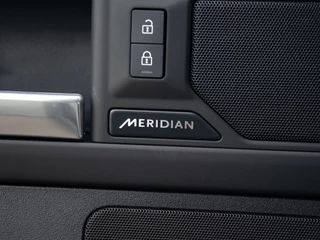 Land Rover Defender – thumbnail 29