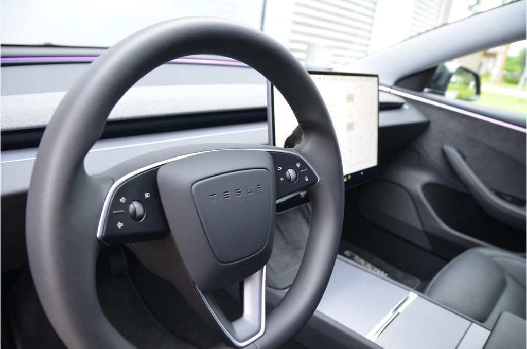 Tesla Model 3 – foto 17