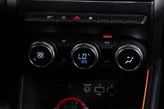 Renault Clio – thumbnail 30