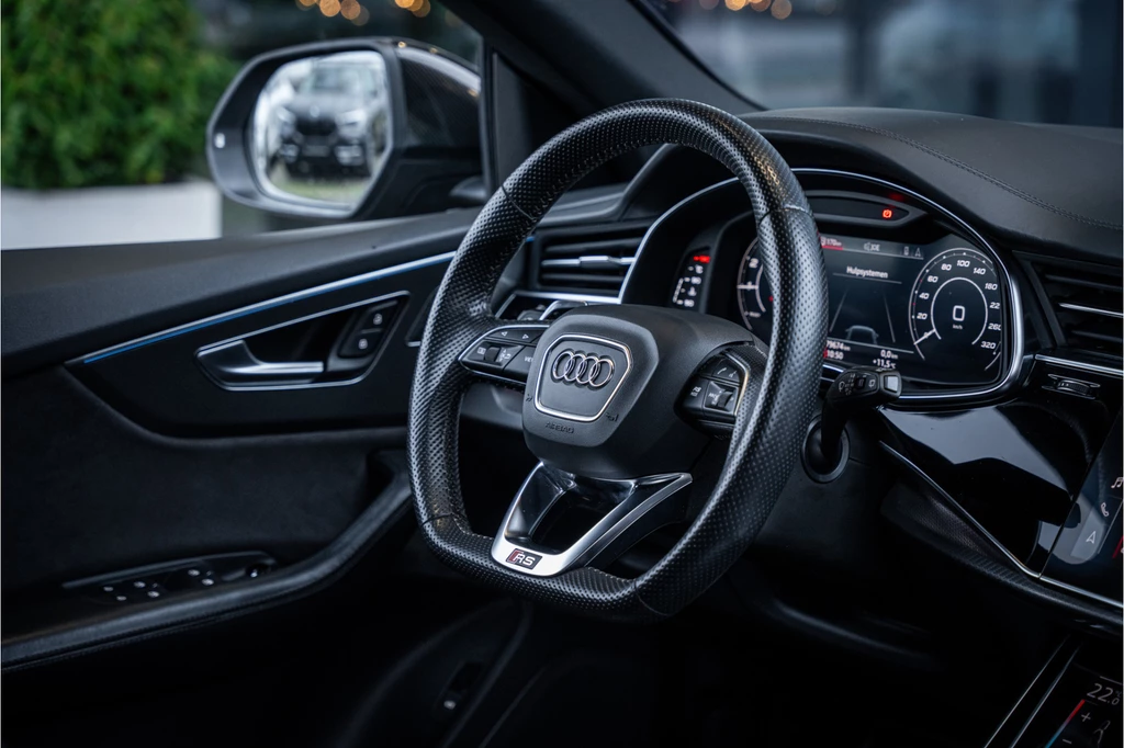 Audi RSQ8 – foto 13