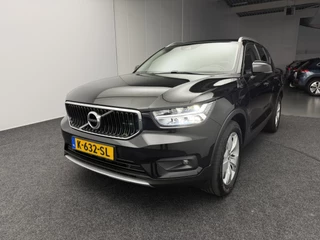 Volvo XC40 – thumbnail 2