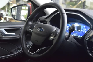 Ford Kuga – thumbnail 16