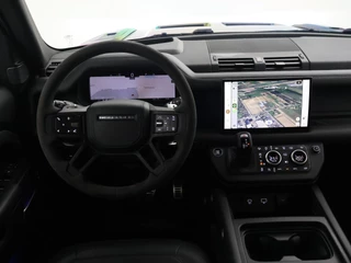 Land Rover Defender – thumbnail 8