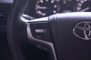 Toyota Land Cruiser – thumbnail 33