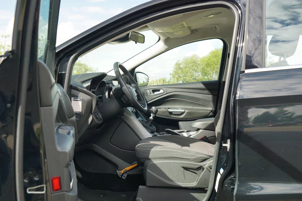 Ford Kuga – foto 15