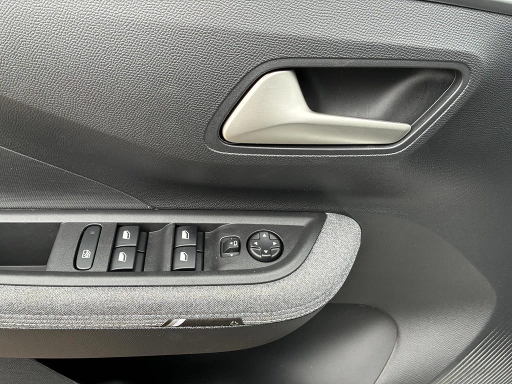 Opel Frontera – foto 25