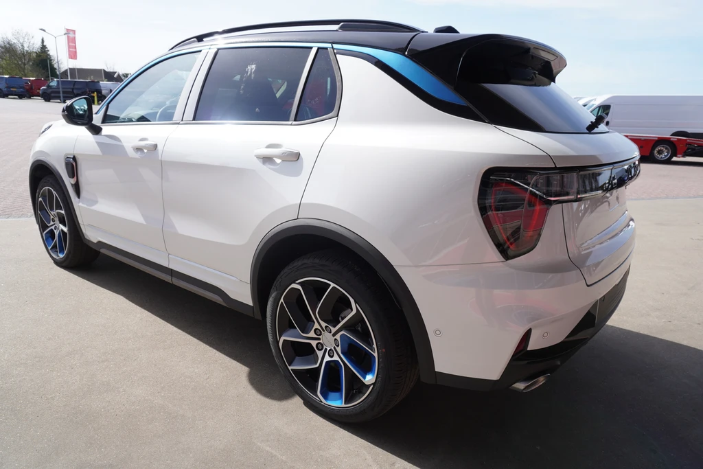 Lynk & Co 01 – foto 3
