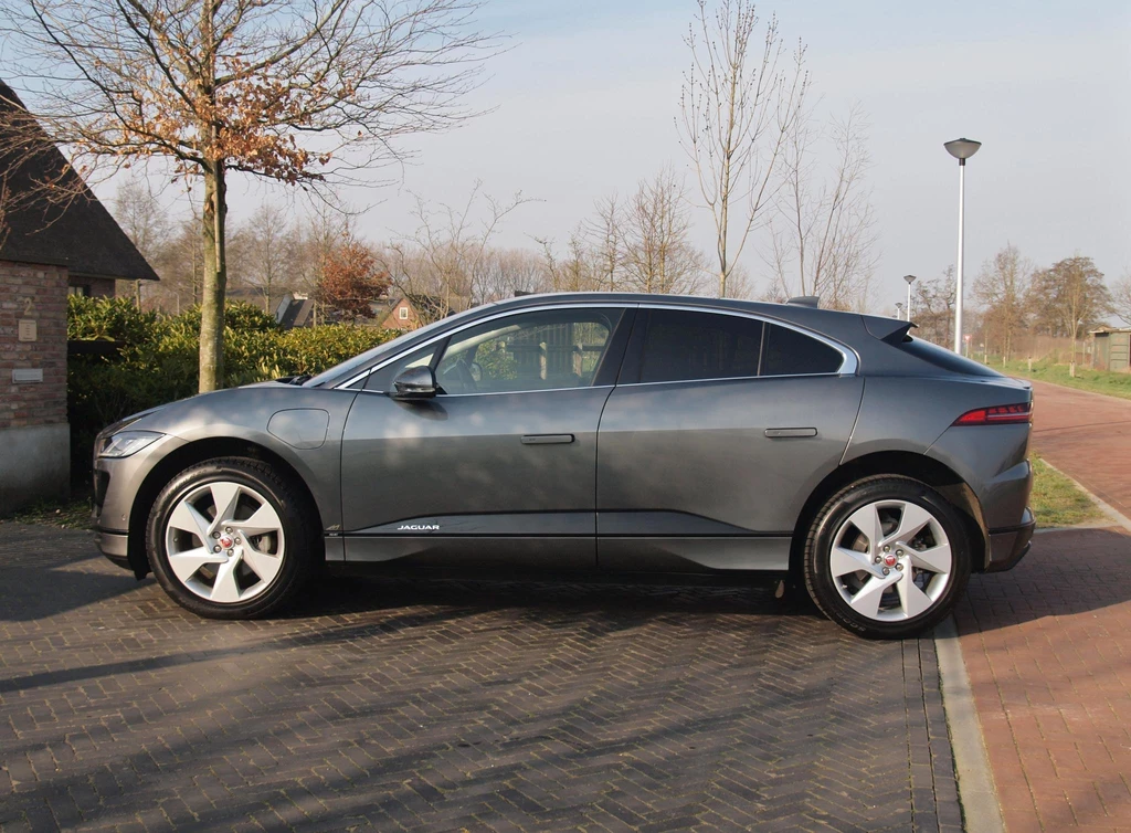 Jaguar I-PACE – foto 2