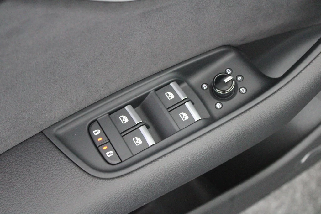 Audi SQ8 – foto 18