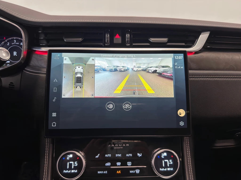 Jaguar F-PACE – foto 27