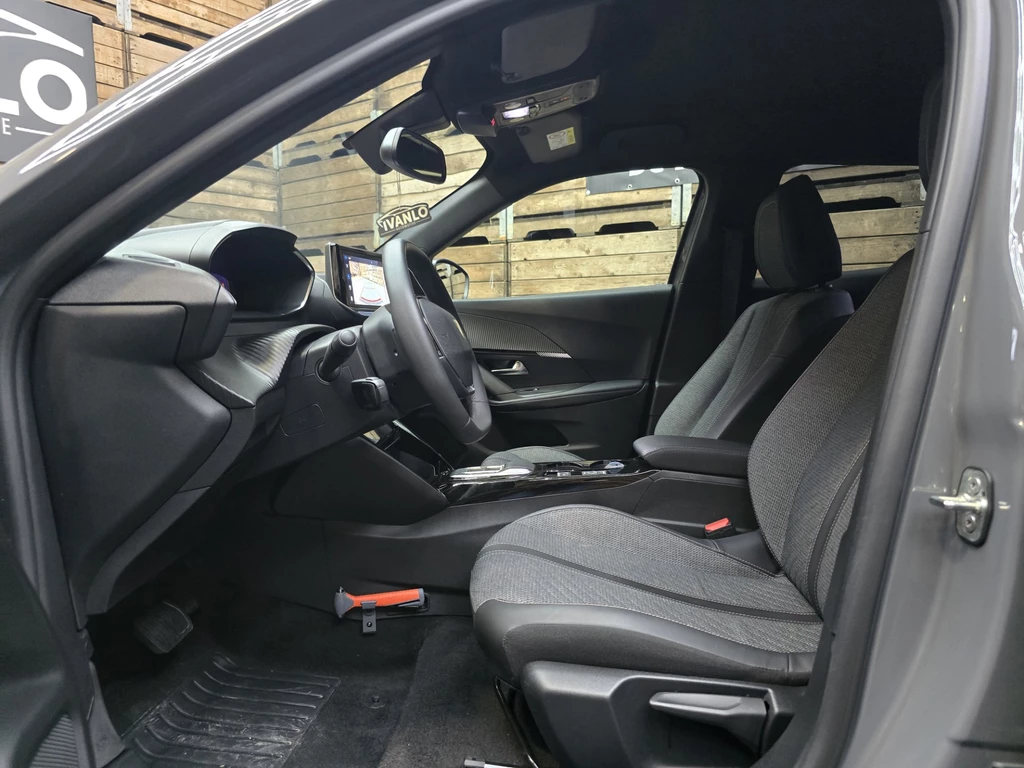 Peugeot e-2008 – foto 11